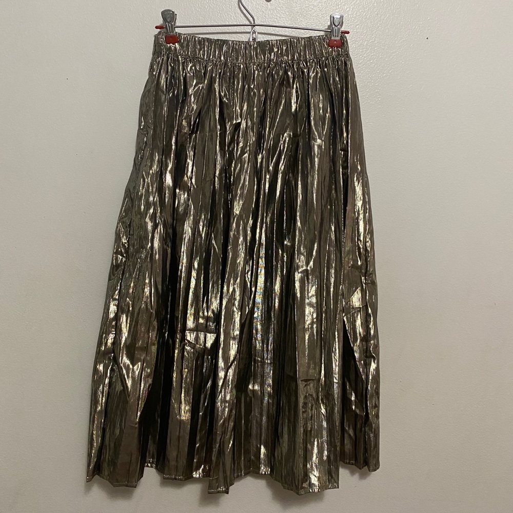 NWOT Gold skirt